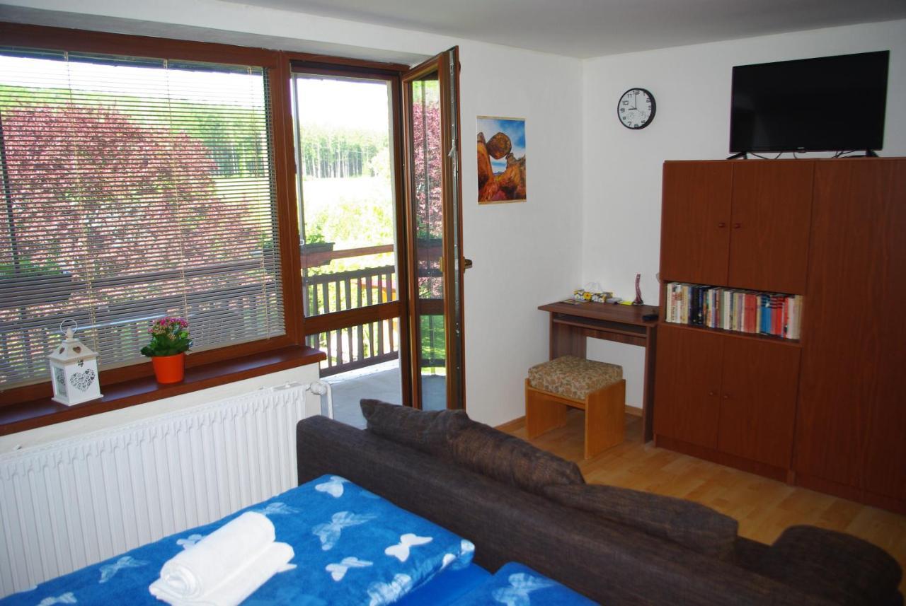 Apartman U Spycharu Bile Policany Dış mekan fotoğraf