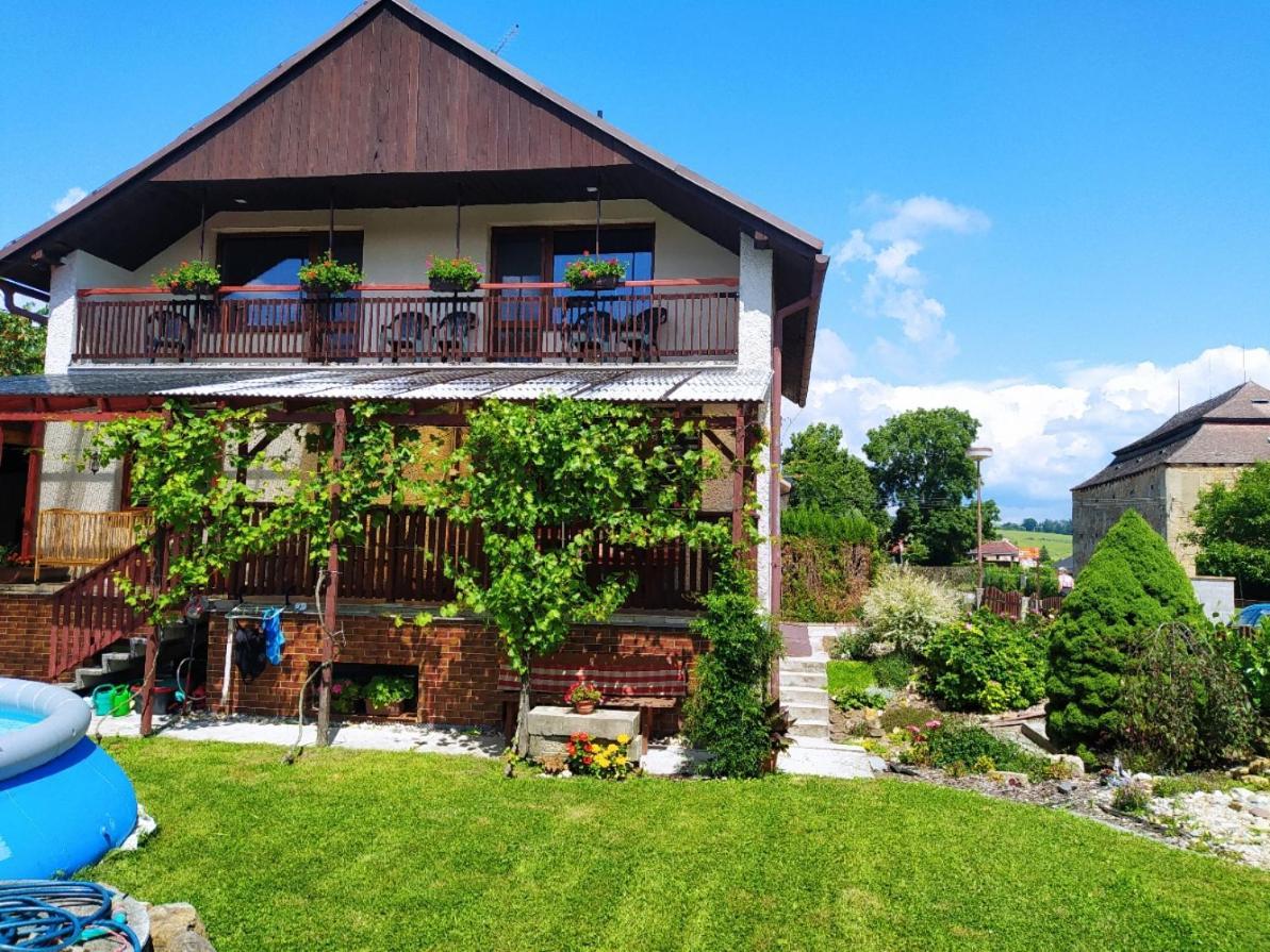 Apartman U Spycharu Bile Policany Dış mekan fotoğraf