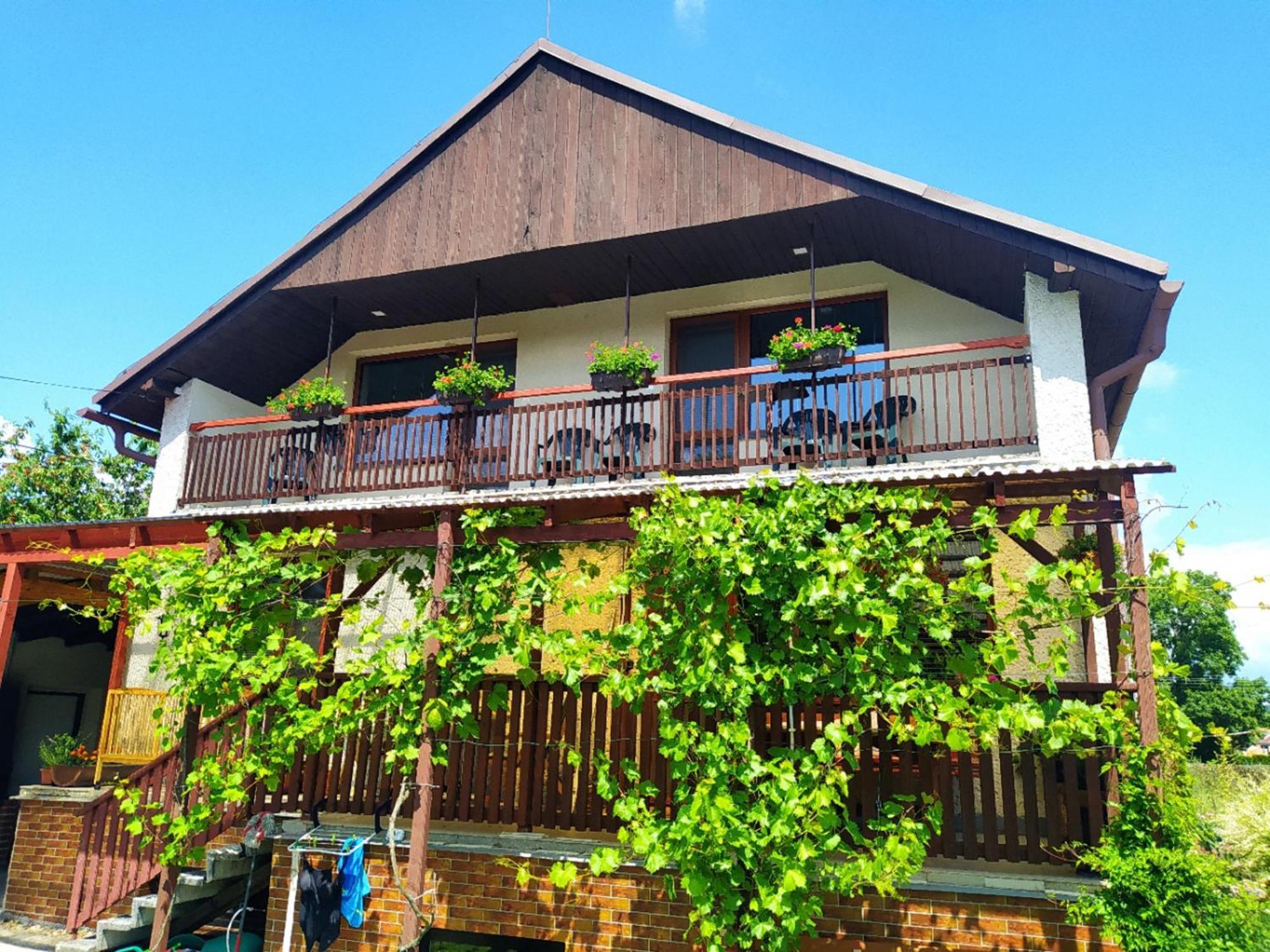 Apartman U Spycharu Bile Policany Dış mekan fotoğraf